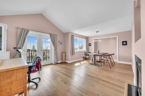 3017 Maplewood Court, Coquitlam, BC - Indoor