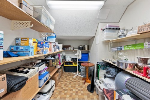 928 Merritt Street, Coquitlam, BC - Indoor