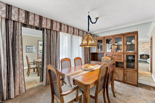 928 Merritt Street, Coquitlam, BC - Indoor Photo Showing Dining Room