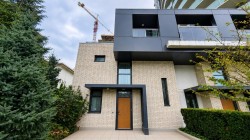 1-6638 Dunblane Avenue Burnaby, BC V5H 0G8