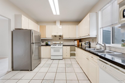 5177 Carson Street, Burnaby, BC - Indoor Photo Showing Kitchen With Double Sink