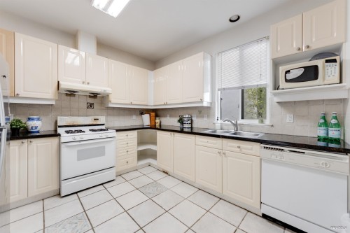 5177 Carson Street, Burnaby, BC - Indoor Photo Showing Kitchen With Double Sink