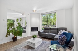 201-2668 Ash Street  Vancouver, BC V5Z 4K4