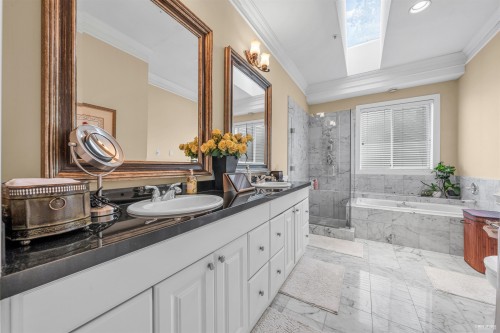 1285 47Th Avenue W, Vancouver, BC - Indoor Photo Showing Bathroom