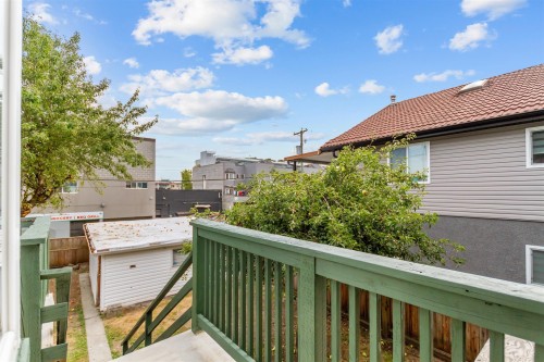 2119 30Th Avenue E, Vancouver, BC - Outdoor