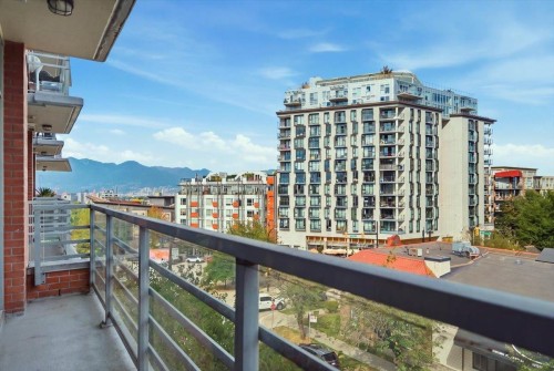 512-298 E 11Th Avenue, Vancouver, BC - Outdoor