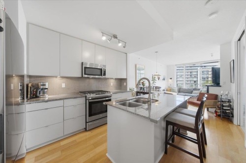 512-298 E 11Th Avenue, Vancouver, BC - Indoor Photo Showing Kitchen With Double Sink With Upgraded Kitchen