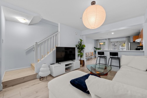 7336 Salisbury Avenue, Burnaby, BC - Indoor