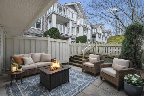 7336 Salisbury Avenue, Burnaby, BC - Outdoor With Deck Patio Veranda