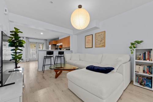 7336 Salisbury Avenue, Burnaby, BC - Indoor