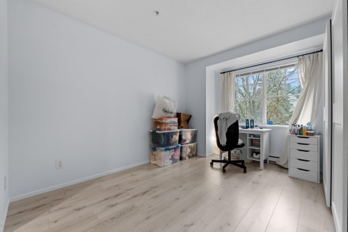 7336 Salisbury Avenue, Burnaby, BC - Indoor Photo Showing Office