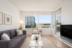 706-6900 Pearson Way Richmond, BC V7C 0C9