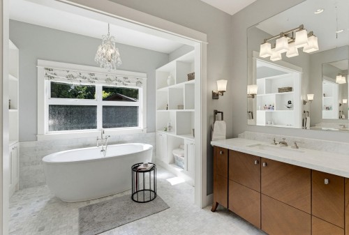 930 Selkirk Crescent, Coquitlam, BC - Indoor Photo Showing Bathroom
