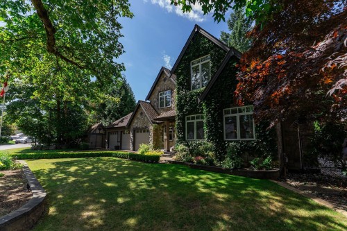 930 Selkirk Crescent, Coquitlam, BC - Outdoor