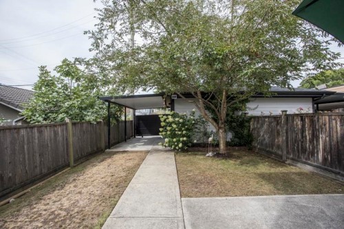 8559 Montcalm Street, Vancouver, BC - Outdoor