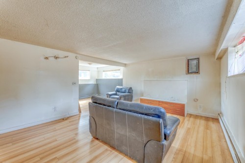 920 Harris Avenue, Coquitlam, BC - Indoor
