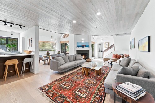 4-4637 Blackcomb Way  Whistler, BC V8E 0Y6