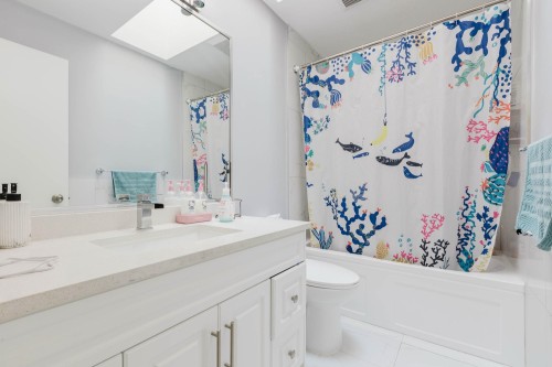 40-1355 Citadel Drive, Port Coquitlam, BC - Indoor Photo Showing Bathroom