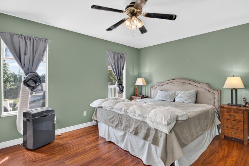 828 Huber Drive, Port Coquitlam, BC - Indoor Photo Showing Bedroom