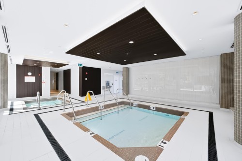Th-05-8555 Capstan Way, Richmond, BC - Indoor Photo Showing Other Room With In Ground Pool