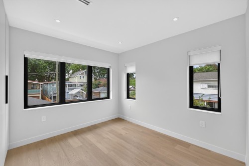 2-58 40Th Avenue E, Vancouver, BC - Indoor Photo Showing Other Room