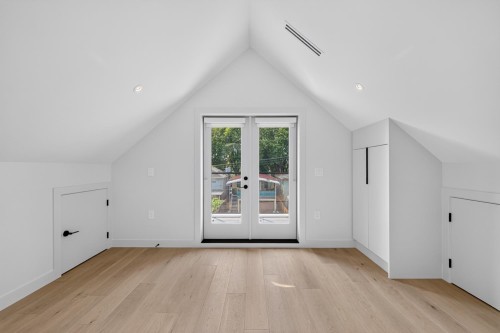2-58 40Th Avenue E, Vancouver, BC - Indoor Photo Showing Other Room