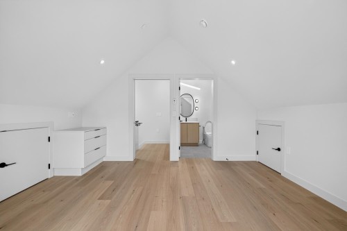 2-58 40Th Avenue E, Vancouver, BC - Indoor Photo Showing Other Room