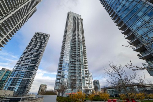 4507-4670 Assembly Way, Burnaby, BC - Outdoor With Facade