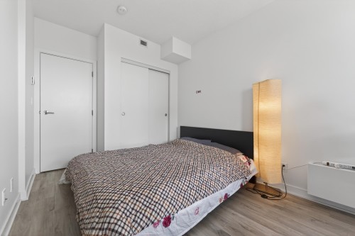 1103-8940 University Crescent, Burnaby, BC - Indoor Photo Showing Bedroom