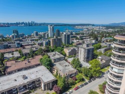 102-123 6th Street E North Vancouver, BC V7L 1N9