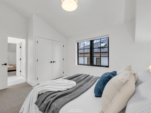 4090 Maple Crescent, Vancouver, BC - Indoor Photo Showing Bedroom
