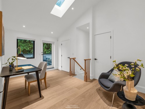 4090 Maple Crescent, Vancouver, BC - Indoor