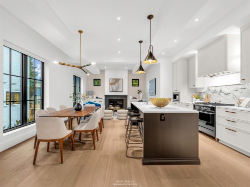 4090 Maple Crescent, Vancouver, BC - Indoor