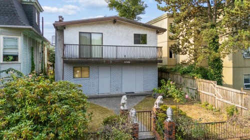 1546 Adanac Street, Vancouver, BC - Outdoor