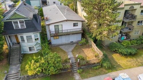 1546 Adanac Street, Vancouver, BC - Outdoor