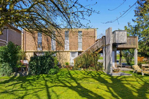 4440 River Road, Richmond, BC - Outdoor