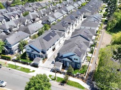 3-7100 Ash Street  Richmond, BC V6Y 0N4