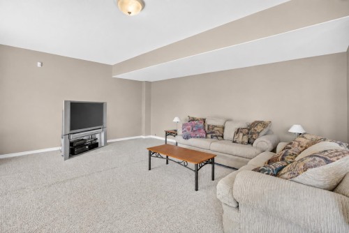 23836 Zeron Avenue, Maple Ridge, BC - Indoor