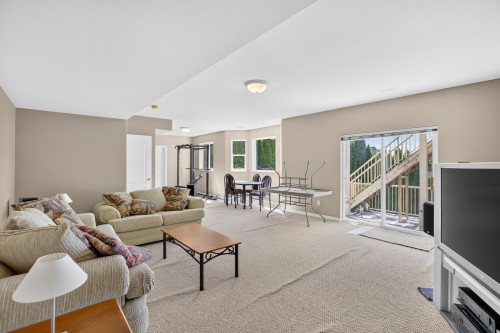 23836 Zeron Avenue, Maple Ridge, BC - Indoor