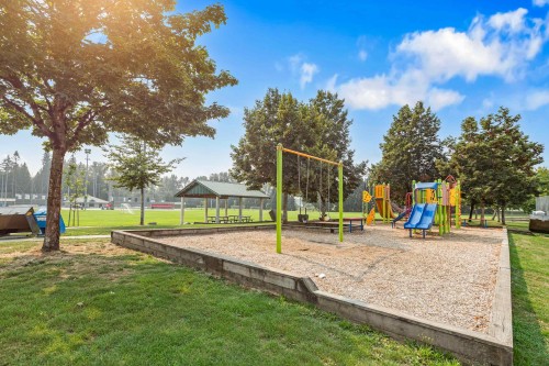 23836 Zeron Avenue, Maple Ridge, BC - Outdoor