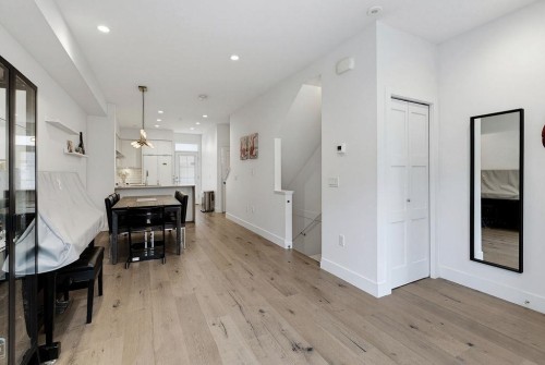 8123 Shaughnessy Street, Vancouver, BC - Indoor Photo Showing Other Room
