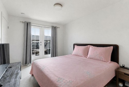 8123 Shaughnessy Street, Vancouver, BC - Indoor Photo Showing Bedroom