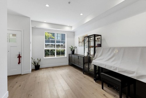 8123 Shaughnessy Street, Vancouver, BC - Indoor Photo Showing Bedroom
