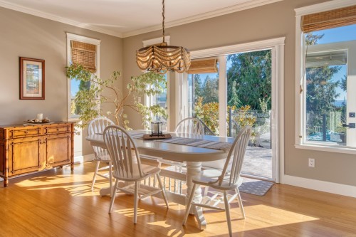 6369 Jasper Road, Sechelt, BC - Indoor Photo Showing Dining Room