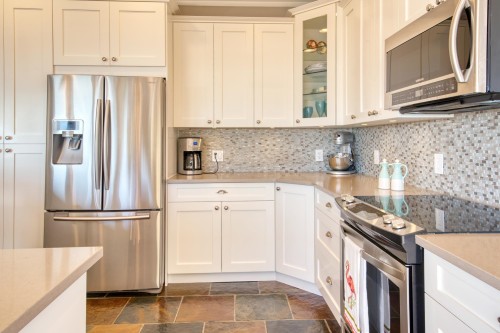 6369 Jasper Road, Sechelt, BC - Indoor Photo Showing Kitchen
