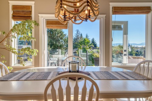 6369 Jasper Road, Sechelt, BC - Indoor Photo Showing Dining Room