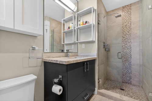 1850 36Th Avenue W, Vancouver, BC - Indoor Photo Showing Bathroom