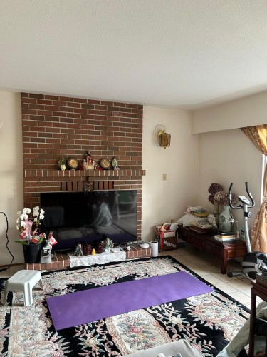 115 47Th Avenue W, Vancouver, BC - Indoor Photo Showing Living Room