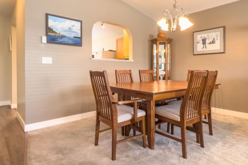 5692 Louise Way, Sechelt, BC - Indoor Photo Showing Dining Room
