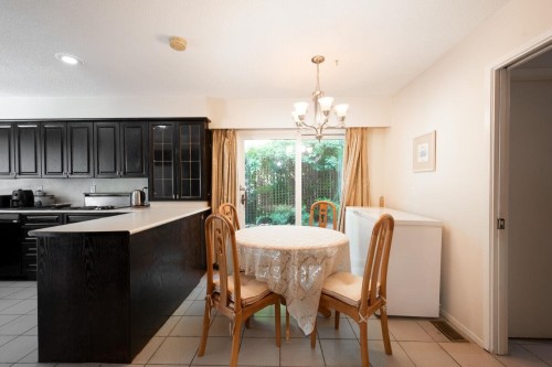 1181 Chartwell Drive, West Vancouver, BC - Indoor Photo Showing Dining Room
